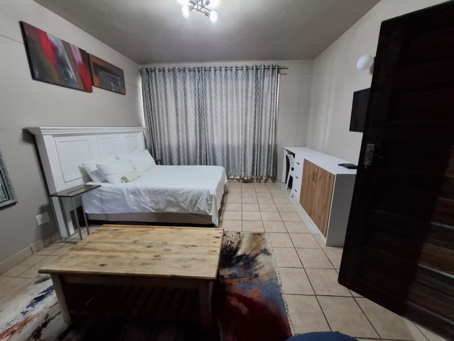 1 Bedroom Property for Sale in Bloemfontein Free State
